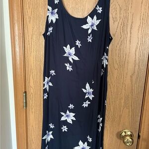 Elegant Floral Navy Maxi Dress
